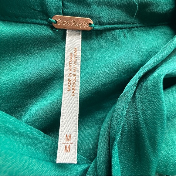 Free People Meet Me There Ruched Tie Neck Blouse Green M Cottagecore Coquette - Picture 3 of 9